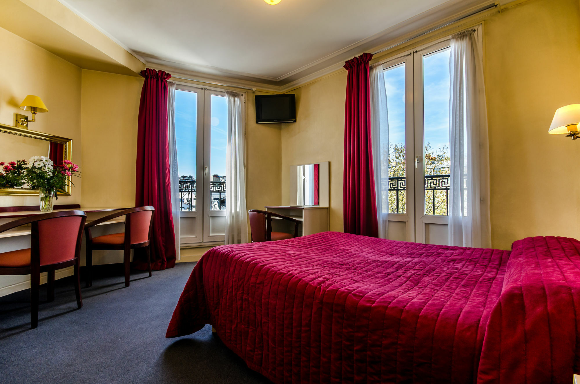 Avenir Hotel Montmartre Paris Exterior photo
